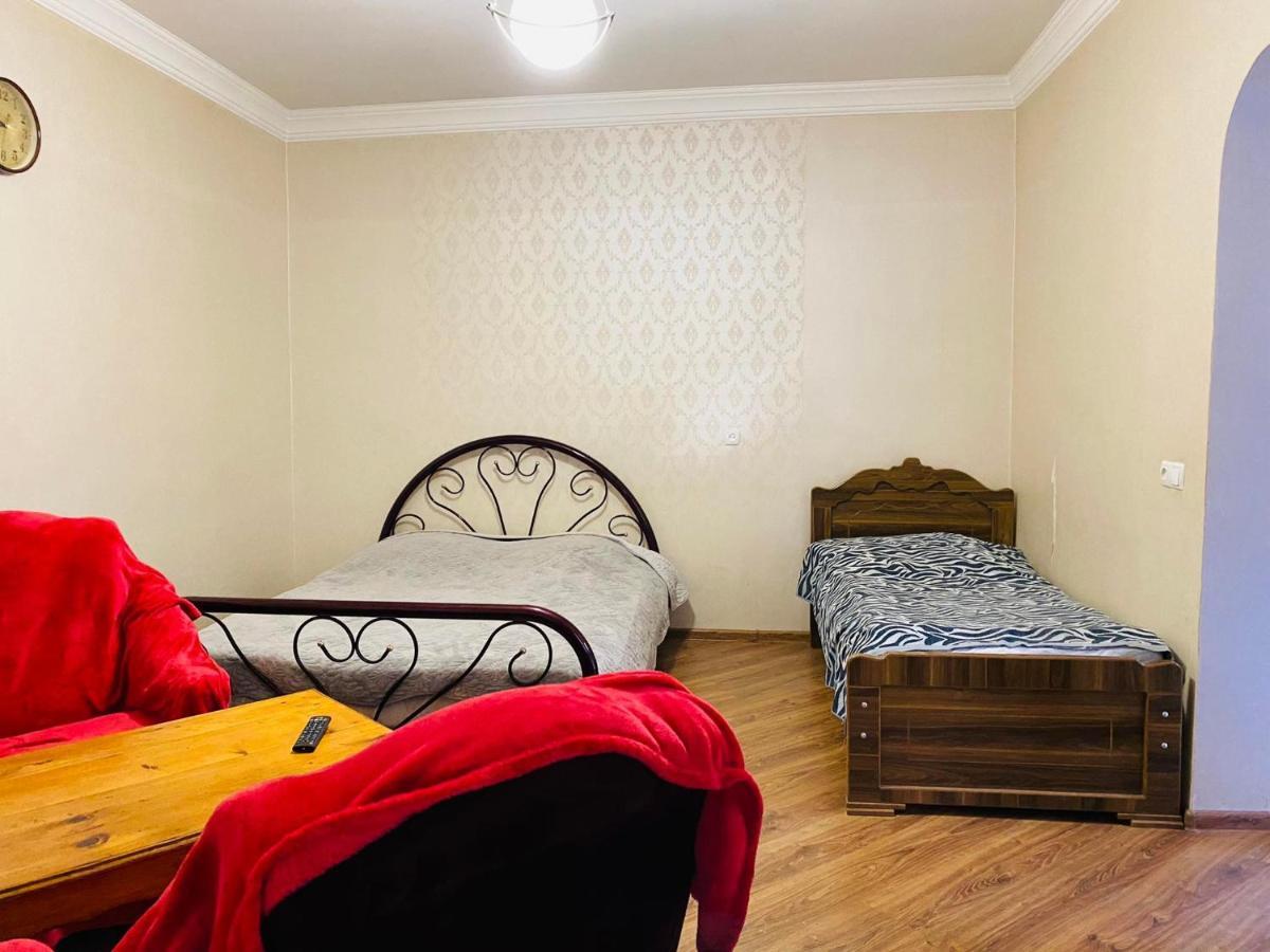 Guest House Khatuna Боржоми Екстериор снимка
