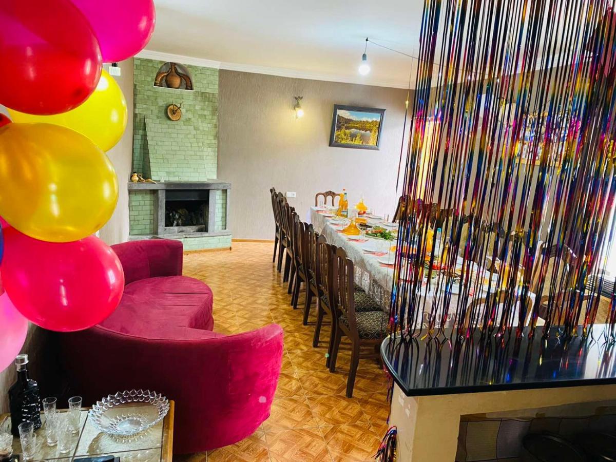 Guest House Khatuna Боржоми Екстериор снимка