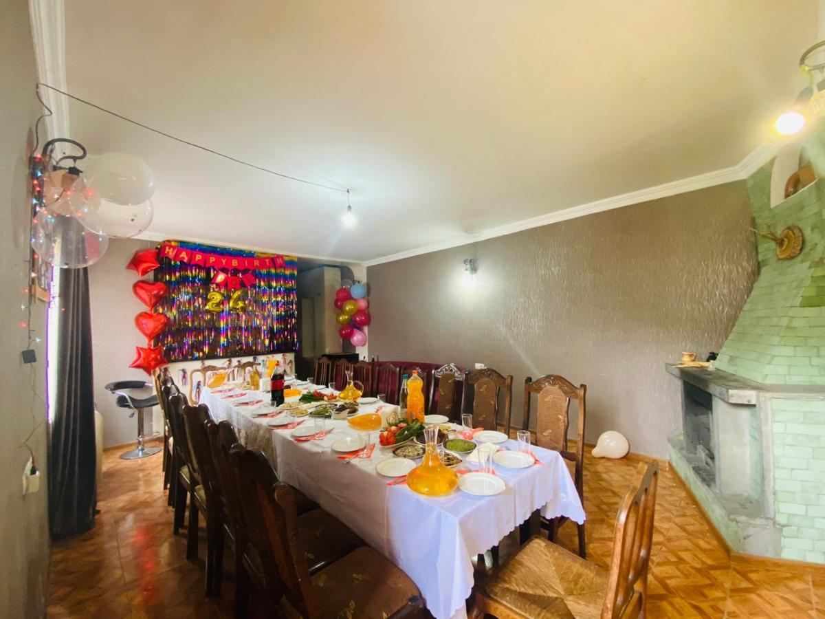 Guest House Khatuna Боржоми Екстериор снимка