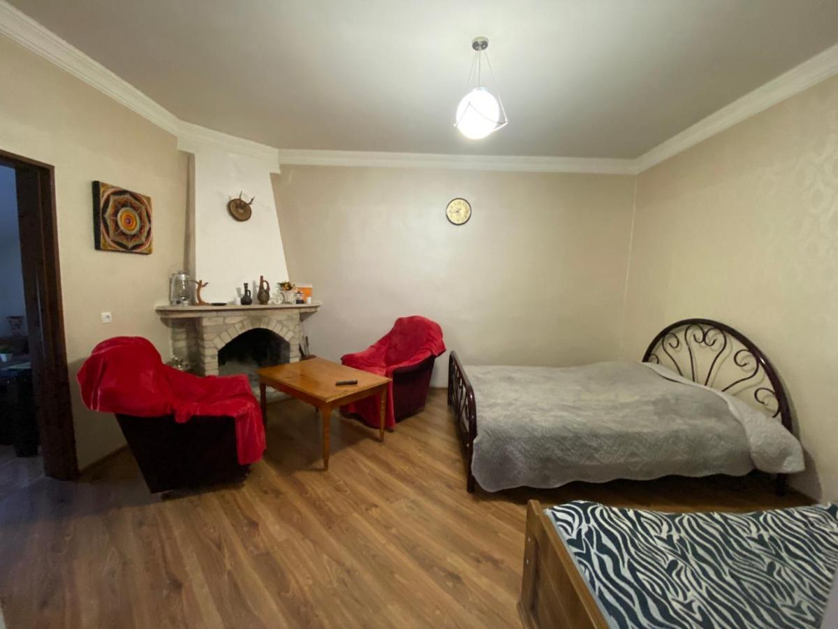 Guest House Khatuna Боржоми Екстериор снимка
