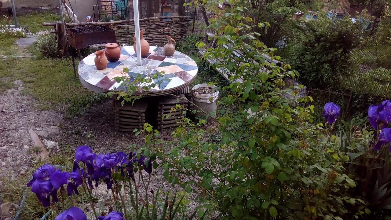 Guest House Khatuna Боржоми Екстериор снимка